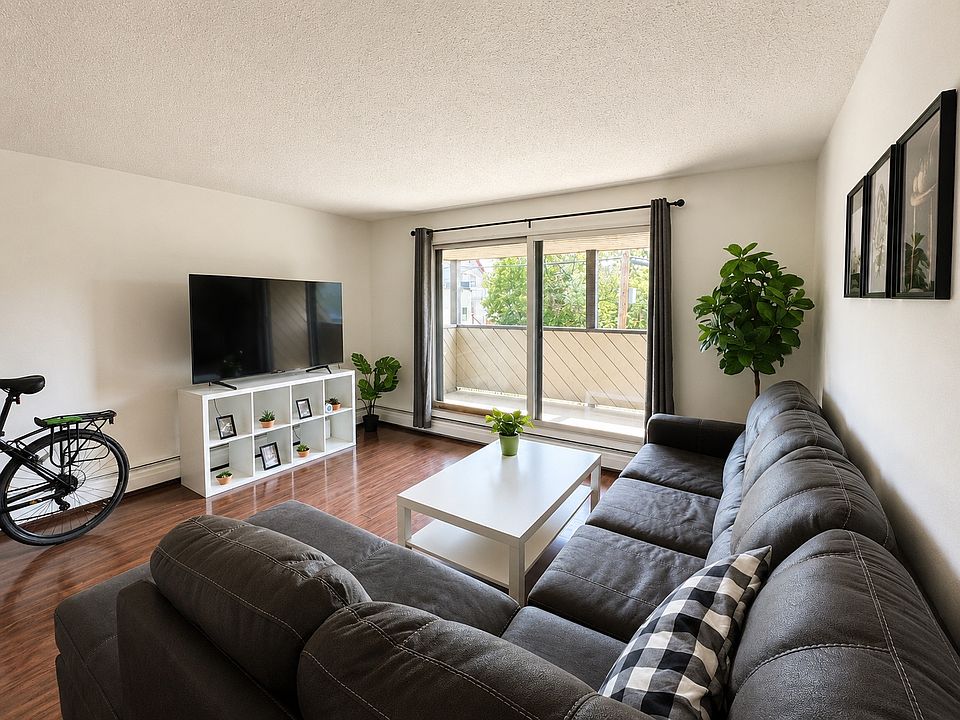 1st image of 1513 26th Ave SW #108