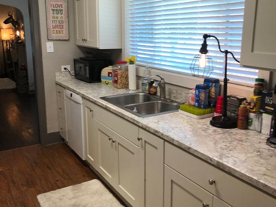 2nd image of 310 1st Ave