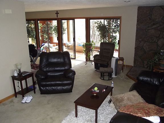 4th image of 5245 SW Loma Linda Dr