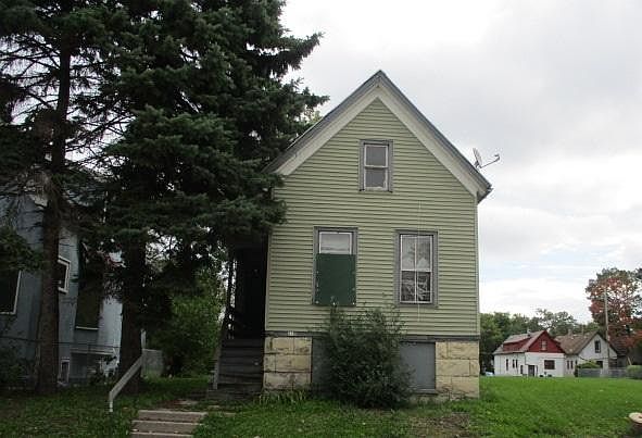 1st image of 2572 N Teutonia Ave