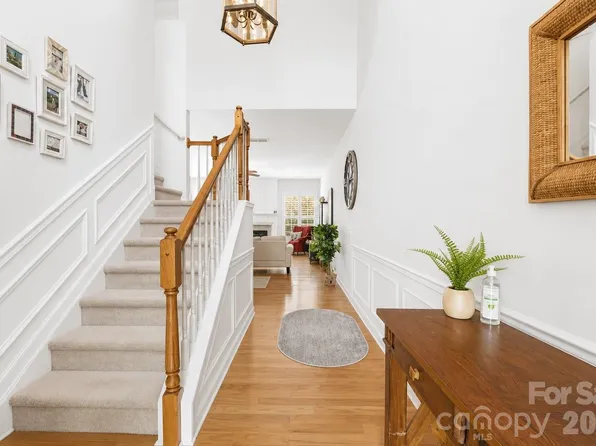 9805 Carson Whitley Ave, Charlotte, NC 28277