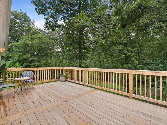 5th image of 1330 Promise Land Rd