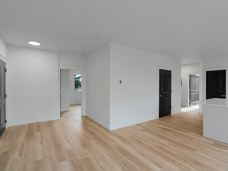 Riddell Rd Apartments — Photo 48