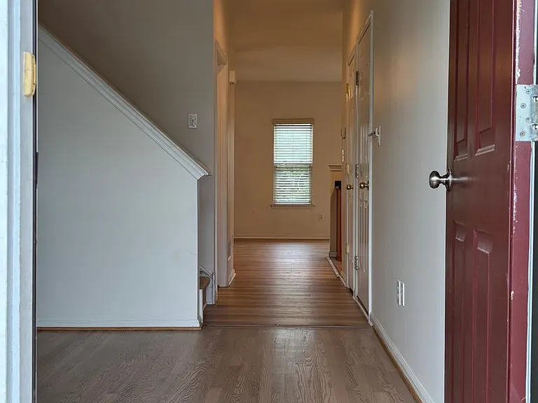 1161 Tudor Dr — Photo 5