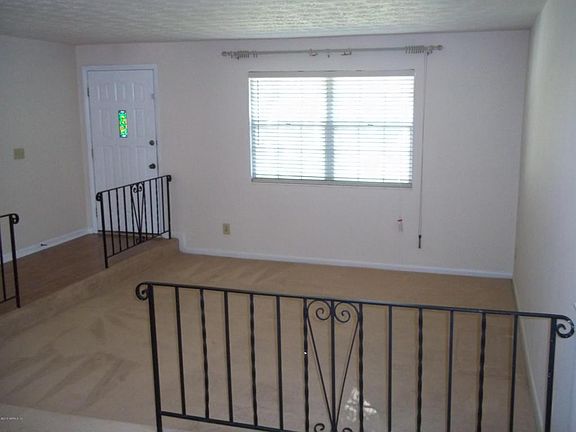 Living/Entry