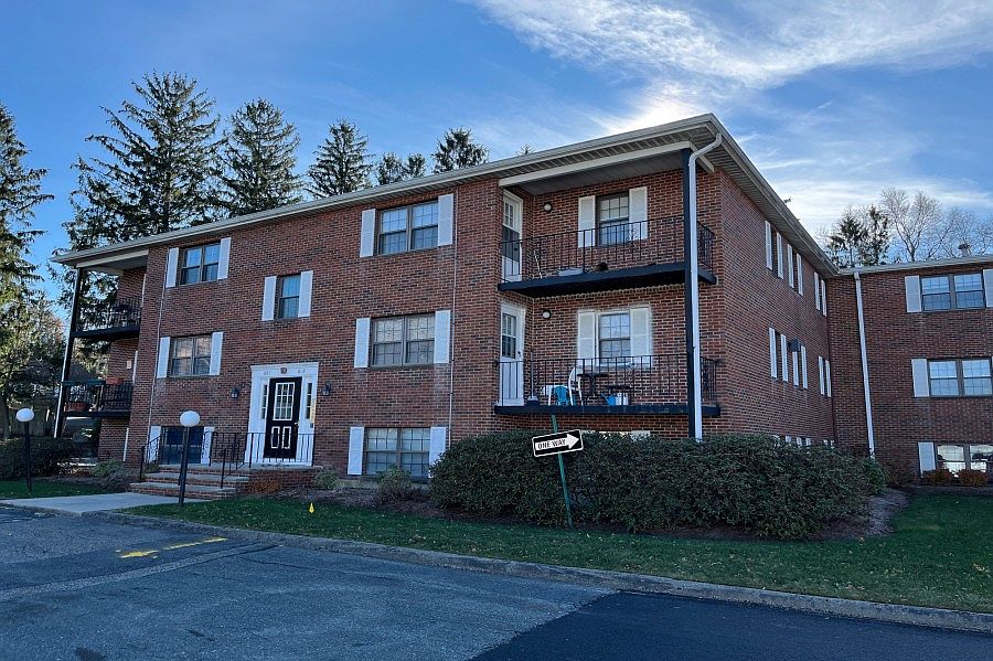 90 Neponset St APT 807, Canton, MA 02021 | Zillow