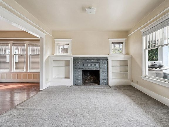 3rd image of 4708 7th Ave NE #A