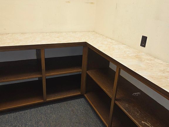 5th image of 111 N Hall St