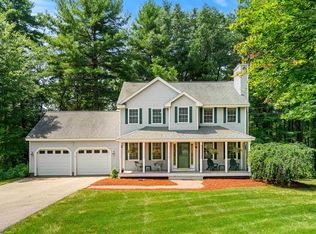 8 Buttonbush Ln, Litchfield, NH 03052