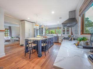 25 Division Ave, New Providence Boro, NJ 07901