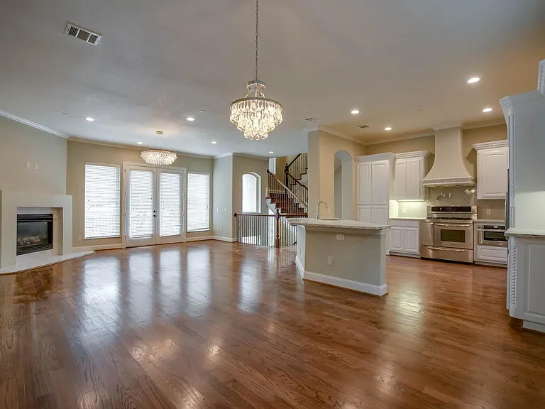 3817 Bowser Ave #B — Photo 10
