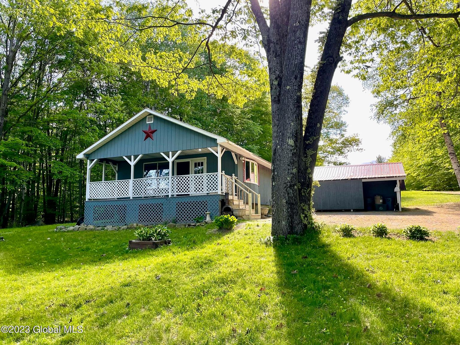 10 Bluebird Drive, Lake Luzerne, NY 12846 Zillow