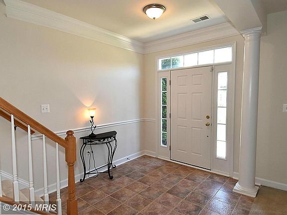 4th image of 764 Ayrshire Ln