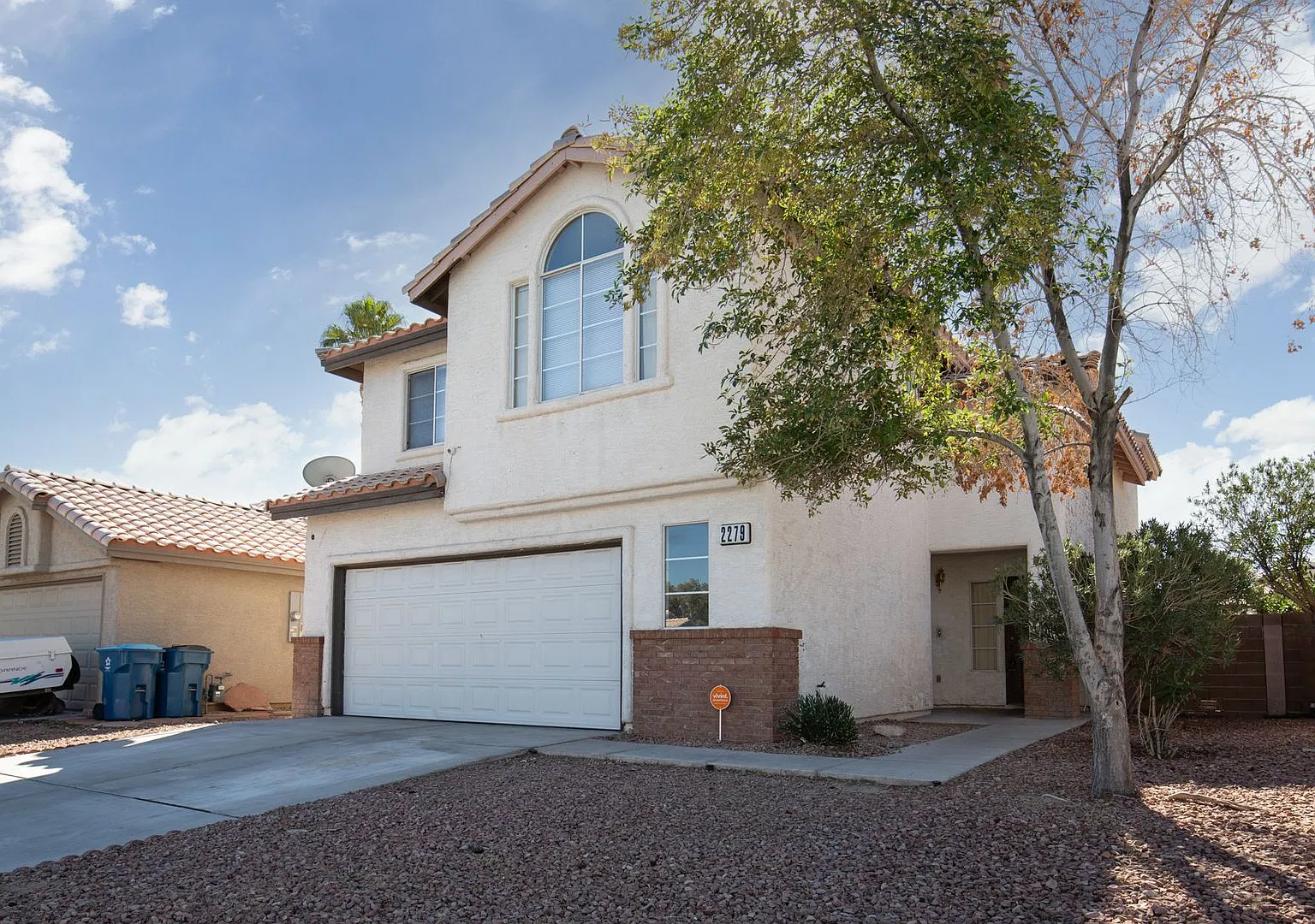 4 Bedrooms Home with no HOA — Photo 3