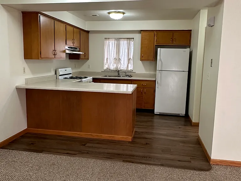 13 Florentine Ct — Photo 2