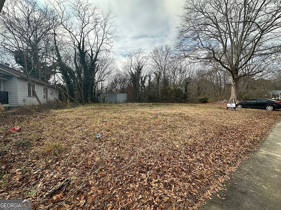 2nd image of 320 S Pond St