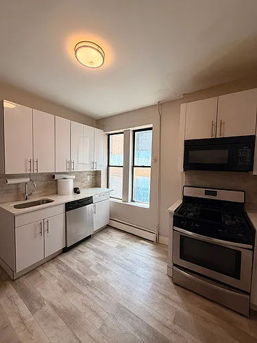 5708 Hudson Ave #10-C Photo 1