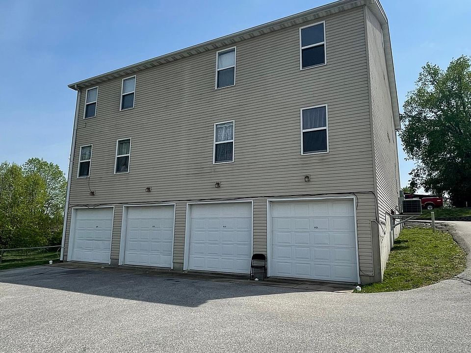 2nd image of 819 Bonnie Dr