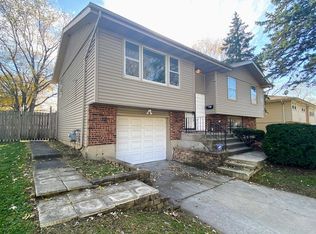 3509 Chestnut Dr, Hazel Crest, IL 60429