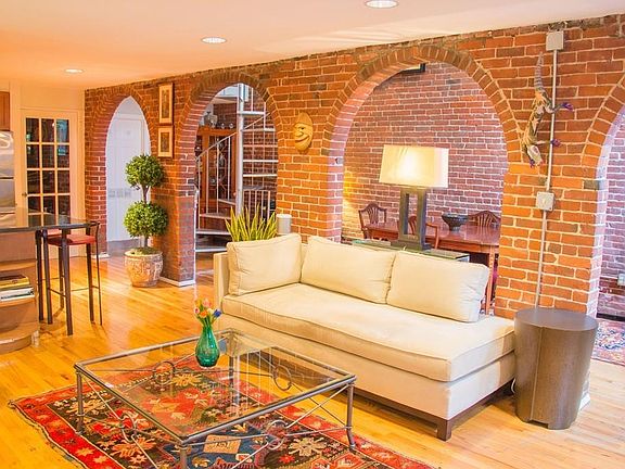 5th image of 484 Massachusetts Ave APT 1