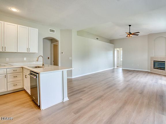 2nd image of 29619 Allegro Dr