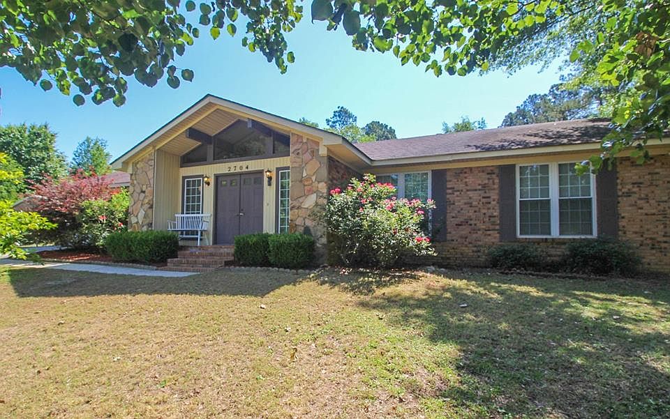 1st image of 2704 Corkwood Ct