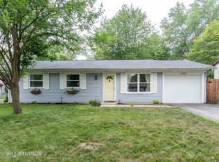 135 Shady Ln, Bolingbrook, IL 60440