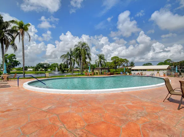 807 Club Drive #B, Delray Beach, FL 33445