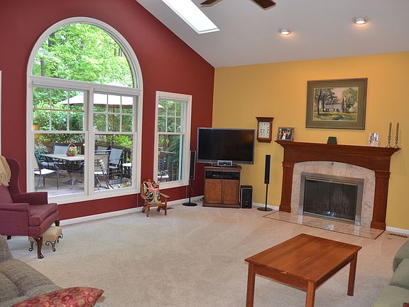 4th image of 2649 Ashwood Dr