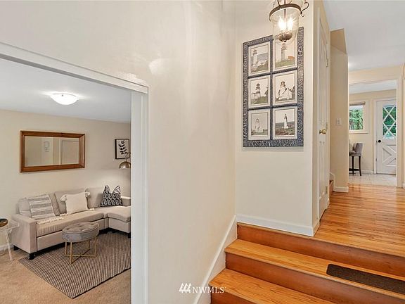 3rd image of 15404 263rd Ave SE