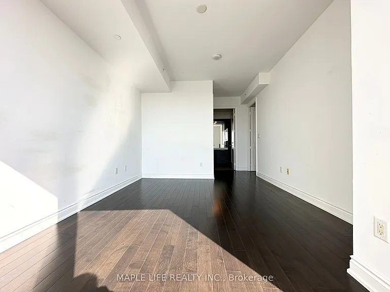 388 Yonge St #6110 — Photo 15