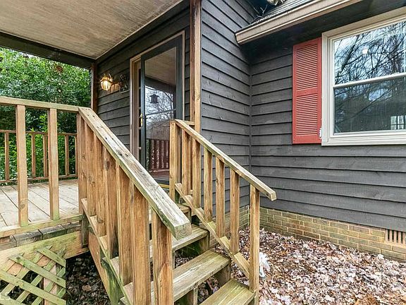 4th image of 1570 Sundale Dr
