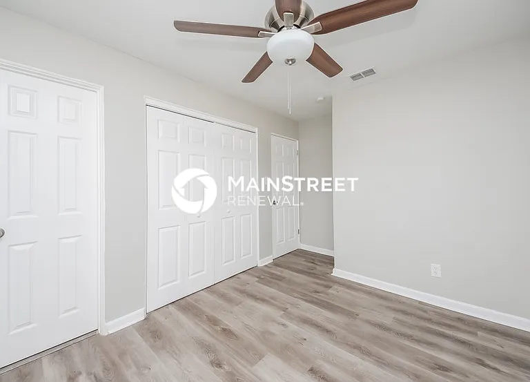 703 Malcom Rd — Photo 12