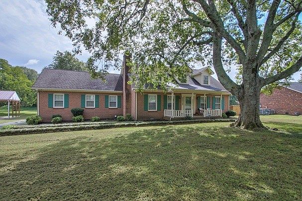 1st image of 2126 Ravenwood Dr