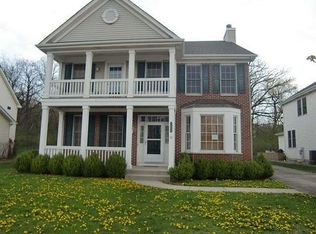 1412 Walnut Dr, Dundee, IL 60118