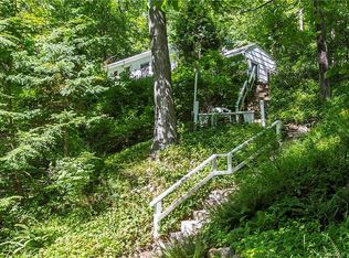 201 Candlewood Lake Rd N, New Milford, CT 06776