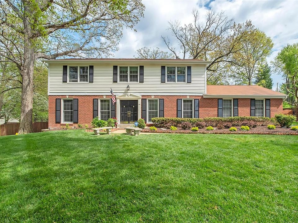 1st image of 848 Carillon Ct