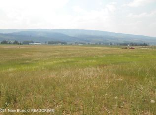 6 Fox Den Ln, Smoot, WY 83126