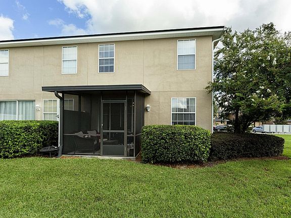5th image of 3715 Creswick Cir