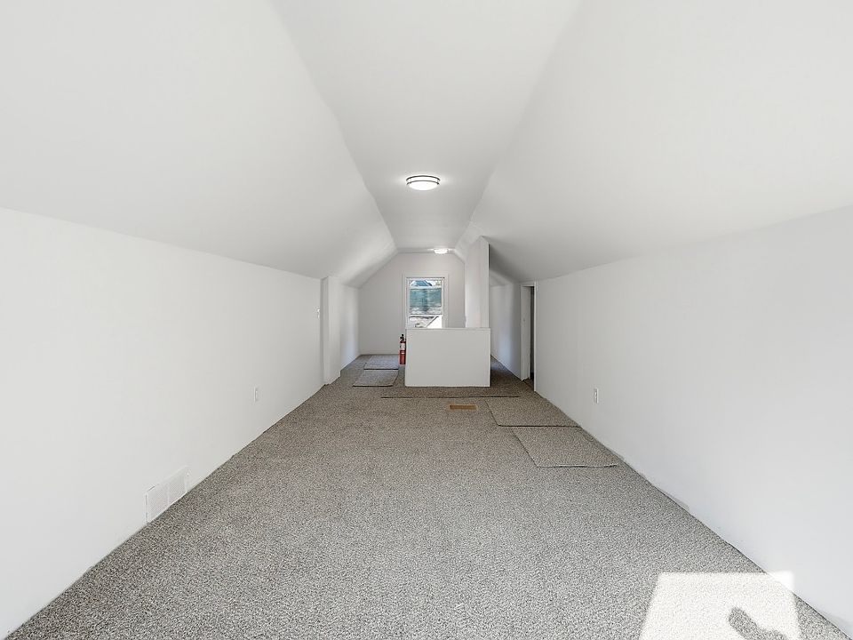 1943 Buckingham Ave, photo 15