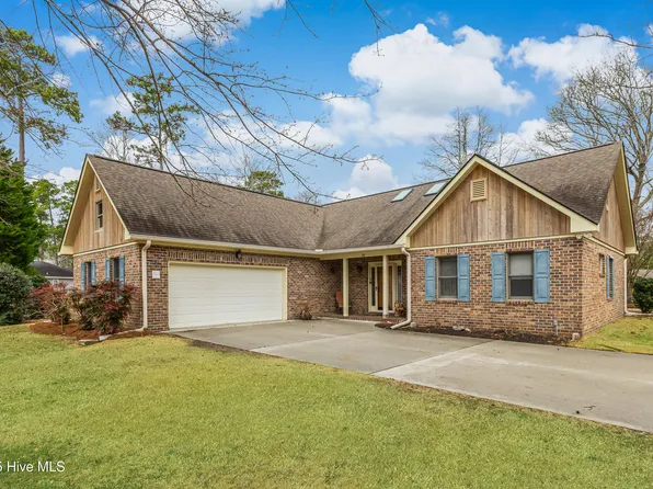 20 Brassie Drive, Carolina Shores, NC 28467