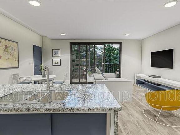 4th image of 5205 Eggleston Ave #201