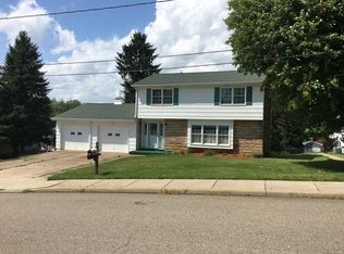 101 Bett Mar Ln, Saint Clairsville, OH 43950