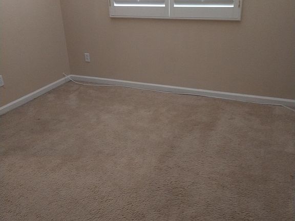 4th image of 4660 Palomino Way