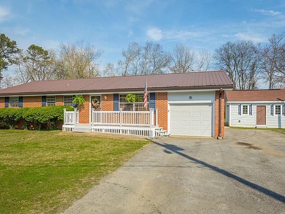 43 Edgewood Circle-11