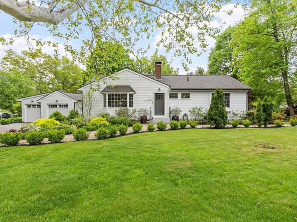 230 Harrington Ave, Concord, MA 01742