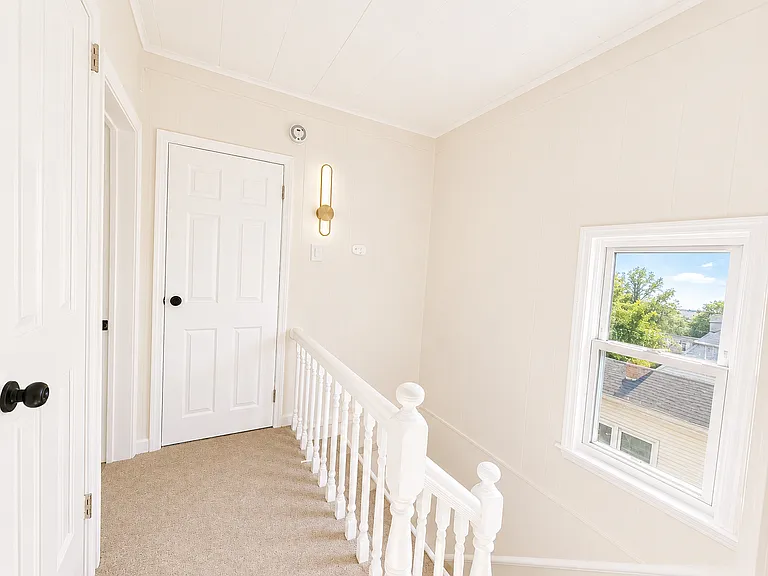 18 Van Rensselaer St #2 — Photo 19