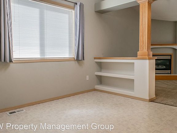 3rd image of 7412 29th St NE