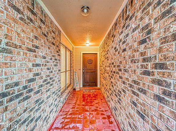5th image of 19603R Autumn Creek Ln