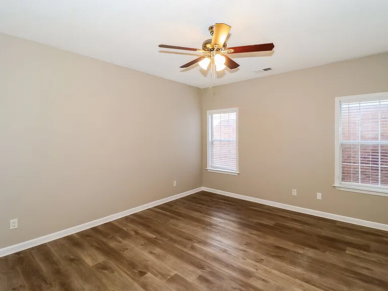 9146 Cinderhill Cv E — Photo 10